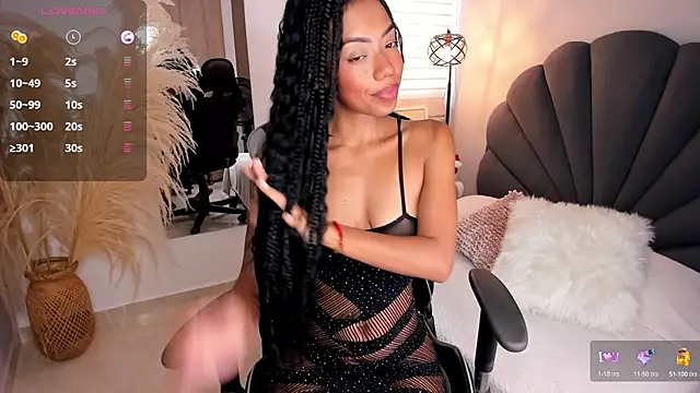 ashley 23  online show from 12.15.24