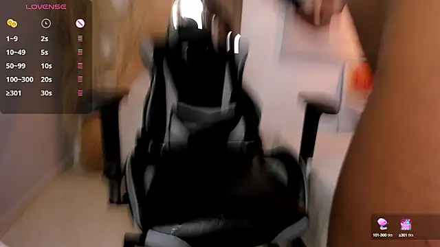 ashley 23  online show from 12.25.24