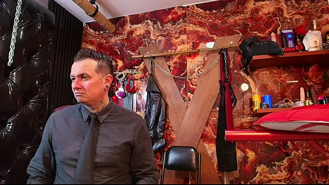 Snapshot of boy_n_girl chatting on 11.26.25 boy n girl online show from 11.26.25