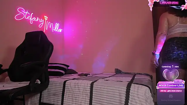 stefany miller77 online show from 02.18.25