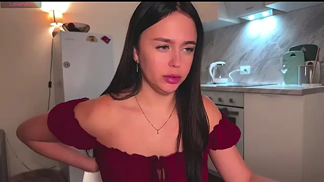 Megan Nilson online show from 01.05.25