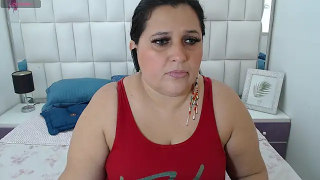 Kerly Doll online show from 02.05.25