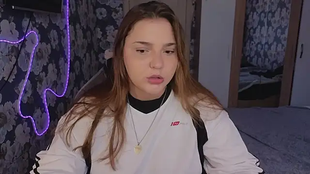  momiji  online show from 04.25.26