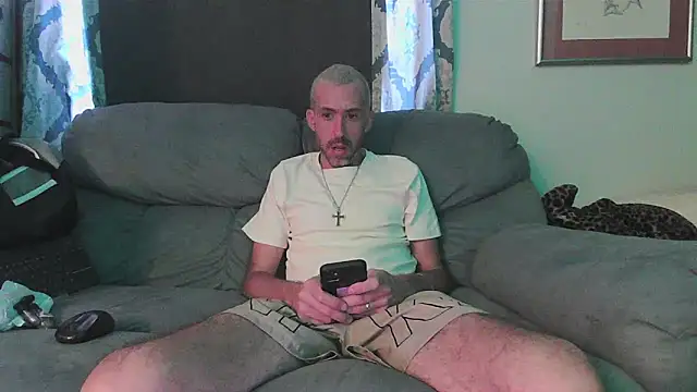 Snapshot of smokenstrokex chatting on 10.15.25 smokenstrokex online show from 10.15.25