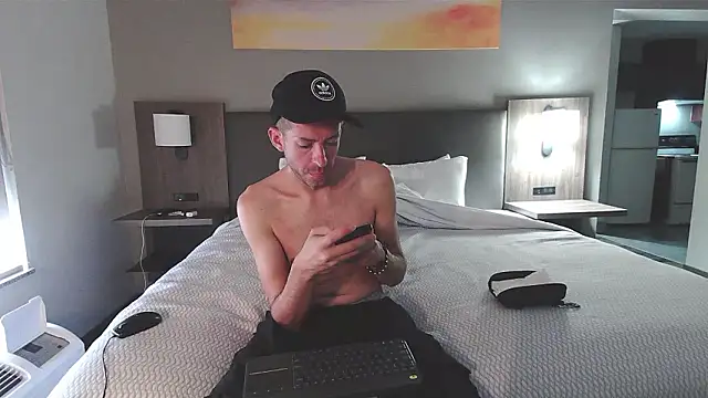 Snapshot of smokenstrokex chatting on 01.15.26 smokenstrokex online show from 01.15.26