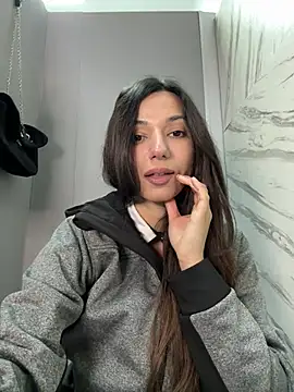 Snapshot of _MiaQueen_ chatting on 04.30.26 MiaQueen online show from 04.30.26
