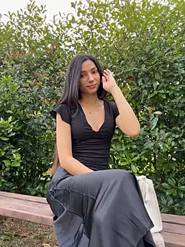 Snapshot of _MiaQueen_ chatting on 05.31.26 MiaQueen online show from 05.31.26