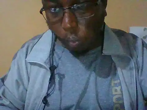 Snapshot of honeyswit chatting on 09.12.25 honeyswit online show from 09.12.25