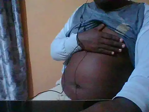 Snapshot of honeyswit chatting on 10.21.25 honeyswit online show from 10.21.25