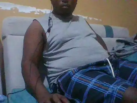 Snapshot of honeyswit chatting on 11.03.25 honeyswit online show from 11.03.25