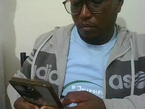 Snapshot of honeyswit chatting on 01.17.26 honeyswit online show from 01.17.26