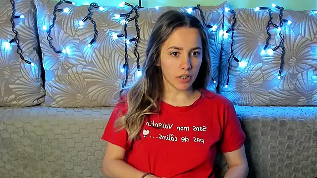 MaggieCake online show from 12.20.25