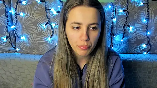 MaggieCake online show from 02.11.26