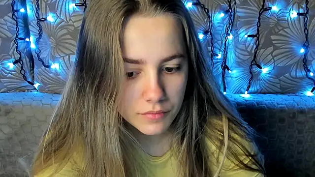 MaggieCake online show from 02.15.26