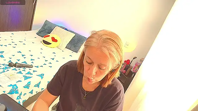 Naty Stone online show from 09.08.25