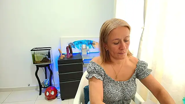 Naty Stone online show from 10.16.25