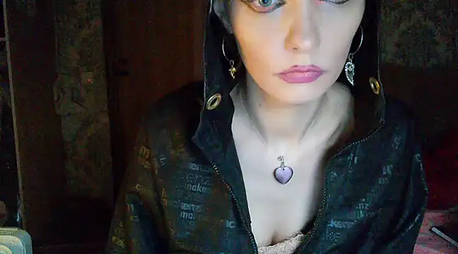 WildMissNiks online show from 12.09.24