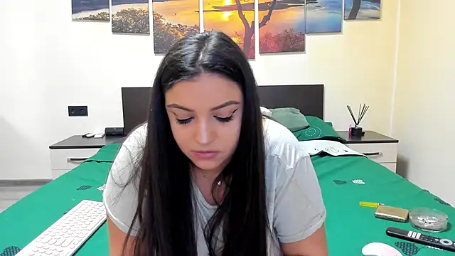 adelline online show from 01.06.25