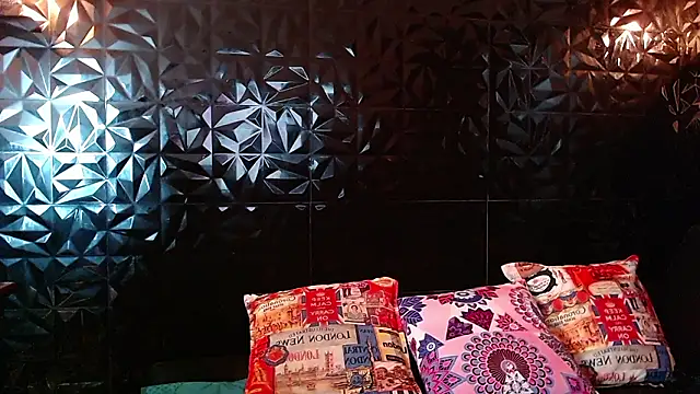 PINK  LOLA1 online show from 02.04.26