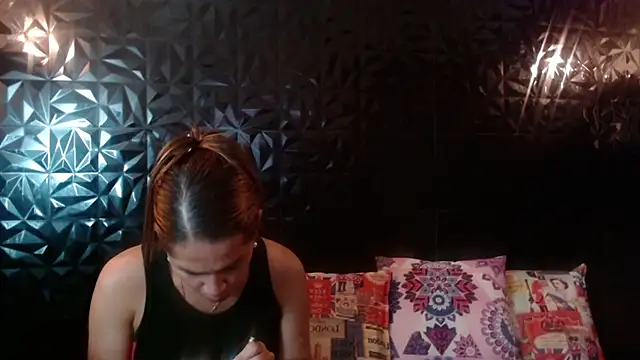 PINK  LOLA1 online show from 04.06.26