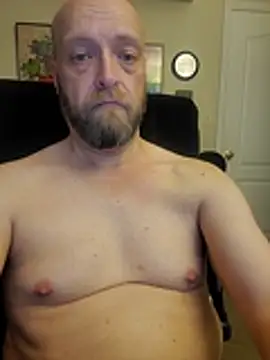 Snapshot of daveletsplay chatting on 11.06.25 daveletsplay online show from 11.06.25