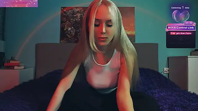 Snapshot of Linda_Roxy chatting on 02.14.25 Linda Roxy online show from 02.14.25