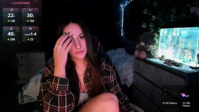 Selbi Paine online show from 12.04.25