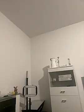 eleonoree online show from 04.03.26