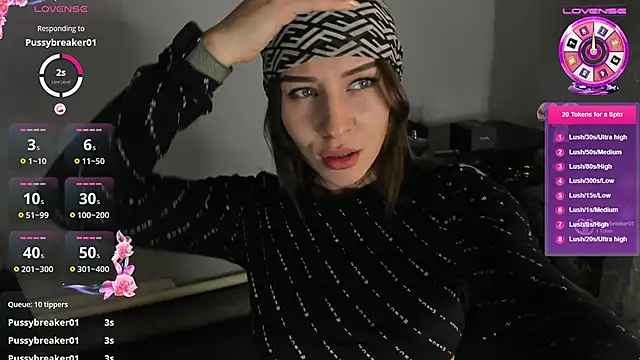 Snapshot of KindKristy chatting on 01.05.25 KindKristy online show from 01.05.25