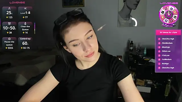 Snapshot of KindKristy chatting on 02.06.25 KindKristy online show from 02.06.25