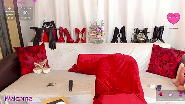 Snapshot of PrettySofie chatting on 01.22.25 PrettySofie online show from 01.22.25