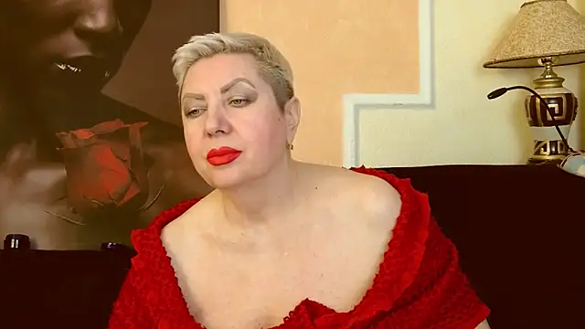 Snapshot of LadyPosh chatting on 02.21.25 LadyPosh online show from 02.21.25