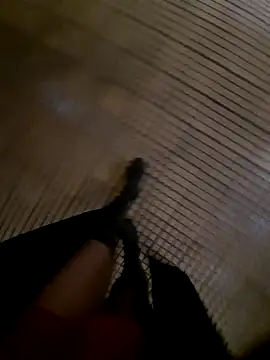 Snapshot of Dirtyfeelin chatting on 12.10.24 Dirtyfeelin online show from 12.10.24