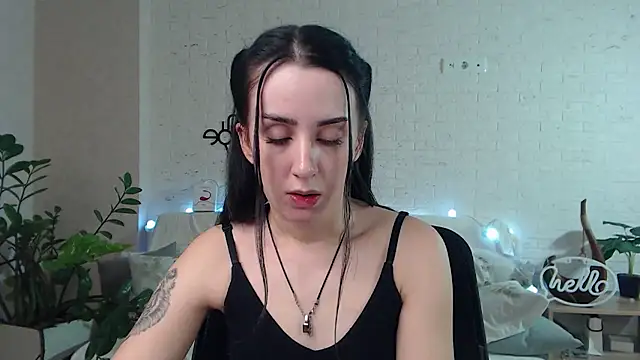 Snapshot of FranceskoJones chatting on 02.26.25 FranceskoJones online show from 02.26.25