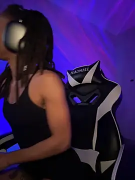 thebrattygoddess online show from 12.17.24