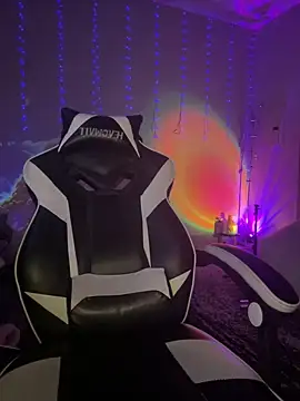 thebrattygoddess online show from 03.15.25