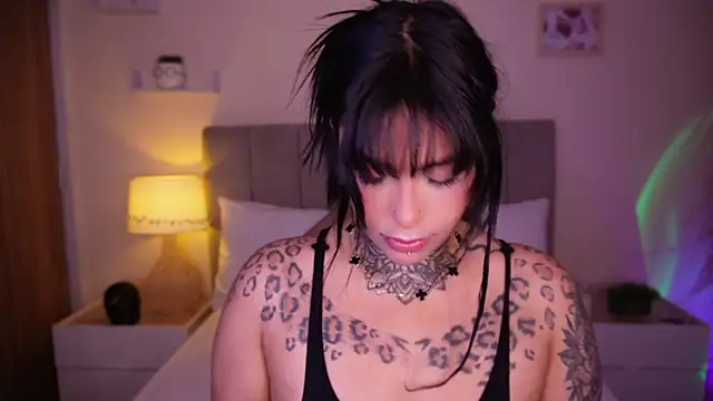 curvyliciousss online show from 02.05.25