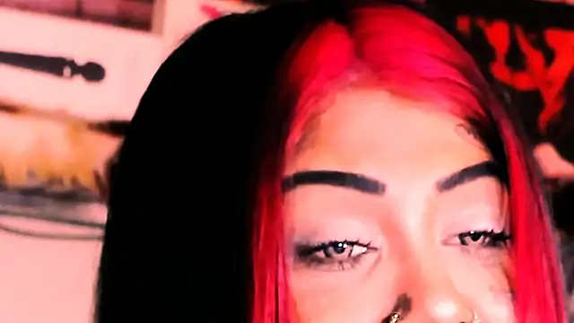 Snapshot of indian_dreamgirl chatting on 11.08.25 indian dreamgirl online show from 11.08.25