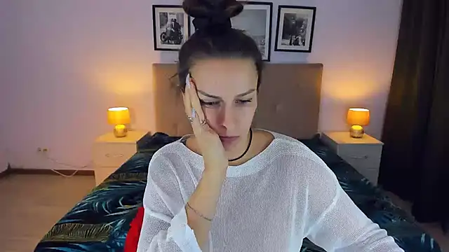 AlexiaDarren online show from 12.27.24