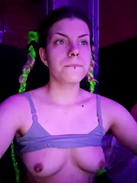 Elunaa online show from 01.11.25