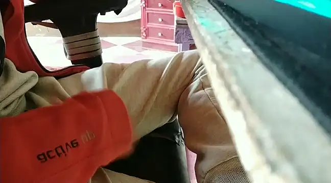 Snapshot of growing20yo chatting on 02.04.25 growing20yo online show from 02.04.25