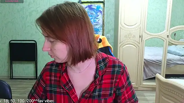 DanaMartina online show from 10.29.25