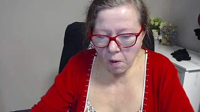 Snapshot of Adelewildx chatting on 02.24.25 Adelewildx online show from 02.24.25