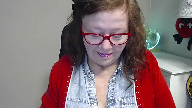 Snapshot of Adelewildx chatting on 03.12.25 Adelewildx online show from 03.12.25