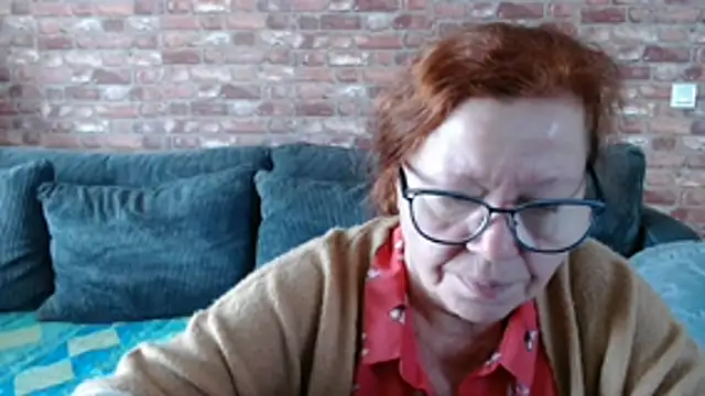 Snapshot of Adelewildx chatting on 11.15.25 Adelewildx online show from 11.15.25