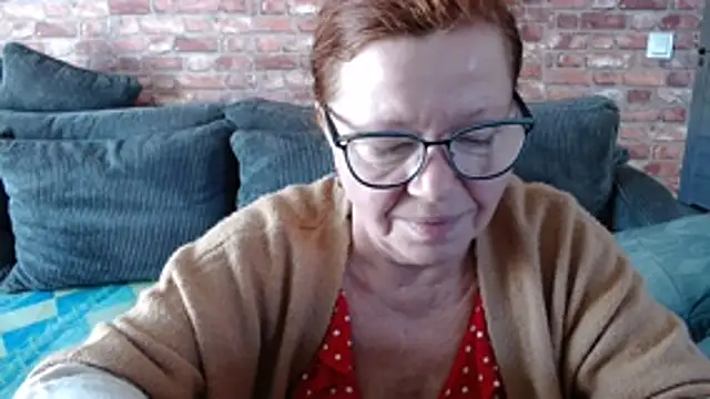 Snapshot of Adelewildx chatting on 11.22.25 Adelewildx online show from 11.22.25