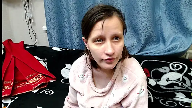 Snapshot of alisacucumber chatting on 01.25.25 alisacucumber online show from 01.25.25