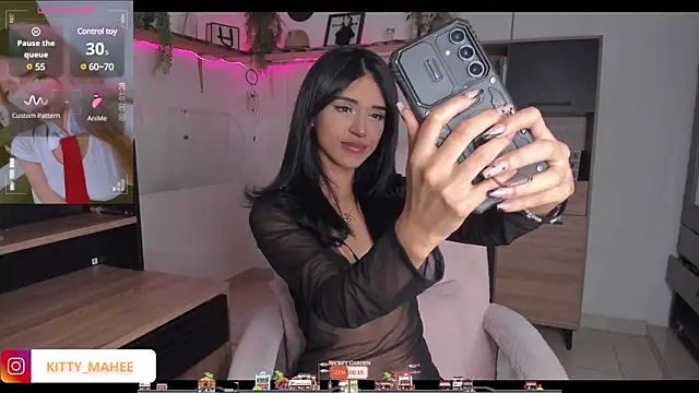 Snapshot of YourKatt chatting on 03.08.25 YourKatt online show from 03.08.25