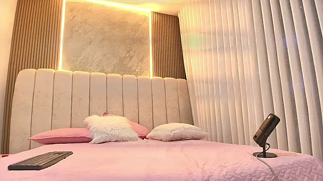 emyli sw  online show from 02.25.26