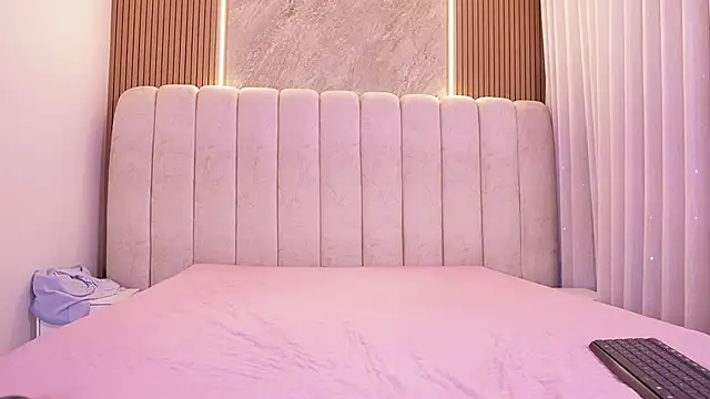 emyli sw  online show from 02.28.26